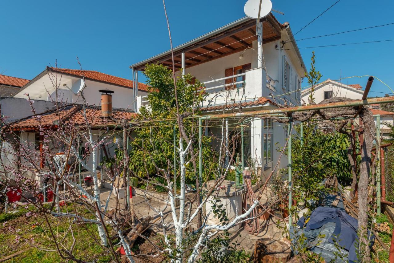 Apartments By The Sea Jelsa, Hvar - 11319 เยลซา ภายนอก รูปภาพ
