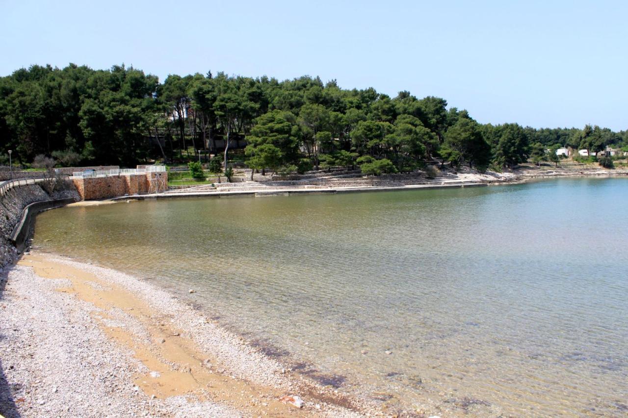 Apartments By The Sea Jelsa, Hvar - 11319 เยลซา ภายนอก รูปภาพ